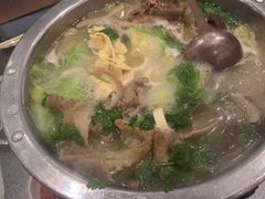 -川流不息·地道川菜·小龙虾(松东路店)