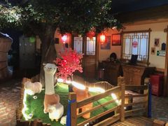 -老阿妈蒙古村·蒙古包·草原文化·歌舞表演(老君堂店)