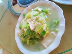 白菜炖豆腐-归园田居农家院