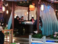 -荷塘秋月·本帮江浙菜(国权路店)