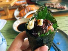三文鱼手握-中国书法大厦日本料理