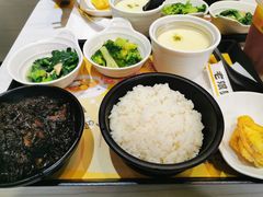 -老娘舅餐厅(黄龙体育中心店)