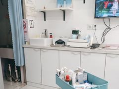 -世龙世家灰指甲·甲沟炎·跖疣护理·修脚(东江湾路店)