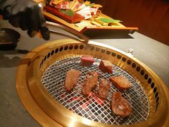 -铭牛烧肉·和牛海鲜自助(高新月牙湖店)