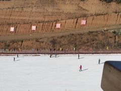 -采薇庄园四季滑雪场