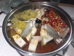 鸳鸯鱼头王-望湘园湖南菜(赛格店)