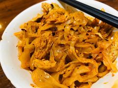 -艳阳天民俗村(公园路店)