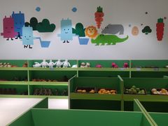 -爱睿思儿童早教亲子游泳(万象城店)