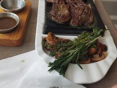 -MOMENT湖景餐厅(解放路店)