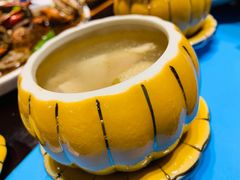 -臻鲜燕海鲜融合餐厅(金陵style店)