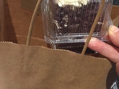 -红宝石·鲜奶小方·海派西点房(控江店)