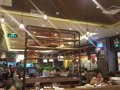 大堂-黄记煌三汁焖锅(广州曜一城店)