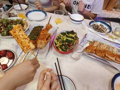 -海盗船. 龙虾烧烤. 酒馆