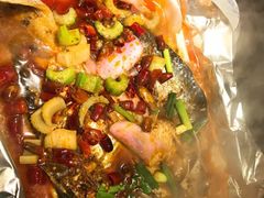 -愿者上钩·纸包鱼(翻身店)