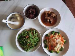 -天鹅到家·保姆月嫂育儿嫂(朝阳店)