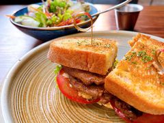 蜂蜜酱香鸡肉三明治-blend咖啡部落(卓悦中心店)