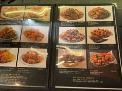 -BHC炸鸡(明洞总店)