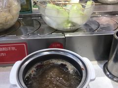 -百品聚旋转火锅(万德庄店)