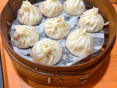 -莱莱小笼·乔艾