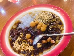 -爆炸头阿姨小四川正宗川味小吃(无任何分店)