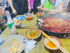 -黄潇洒老火锅(九眼桥宏济巷店)