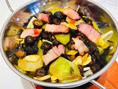 -万龙洲海鲜(大兴绿地缤纷城店)