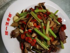 -独一佳老胡湘菜馆(矿山路店)