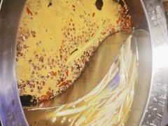 -钢管厂五区小郡肝串串香(滨江店)