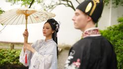 -一揽芳华汉服旗袍体验馆(拙政园店)