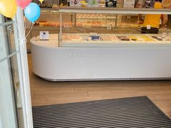 面包甜点陈列柜-好利来(旅顺世达店)