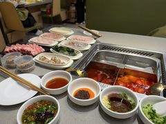 -海底捞火锅(新松江路店)