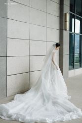 -Lady  Jane高端婚纱礼服馆