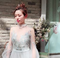 点击看大图 -艾米丽婚纱礼服