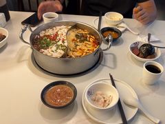 -德林酸菜鱼火锅(南丹店)