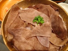 -牛YO寿喜烧·铁板烧和牛火锅自助(市府恒隆店)