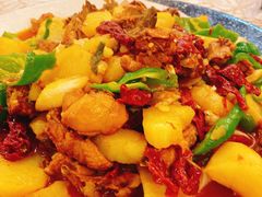 新疆大盘鸡-新粤新疆菜清真餐厅(拱北店)