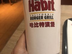 -The Habit Burger Grill 哈比特汉堡(复兴soho店)