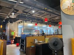 -牛里牛气· 榴莲海鲜鲜牛肉自助火锅·烤肉(横岗店)