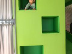 -爱睿思儿童早教亲子游泳(万象城店)