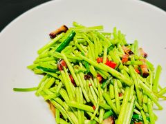 -忆江南·临江鱼馆