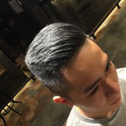 -侨治发型