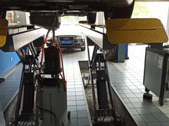 -博世车联奔驰宝马维修(北京自达店)