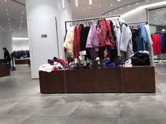 -URBAN REVIVO(上海中庚漫游城店)