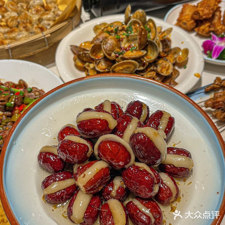 被武汉朋友安利的梅菜扣肉炒饭香迷糊了！！