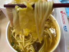 全家福-好一家牛肉粉(山东路家乐福店)