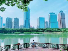 -万绿园