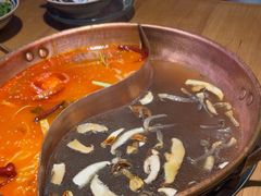 -洱火云南酸菜牛肉火锅(石景山当代商城店)