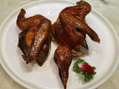 脆皮乳鸽-稻香酒家(长宁KING88广场店)
