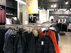 -H&M(鹏欣水游城店)