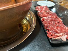 -果松木炭酸菜铜火锅·外婆参鸡汤